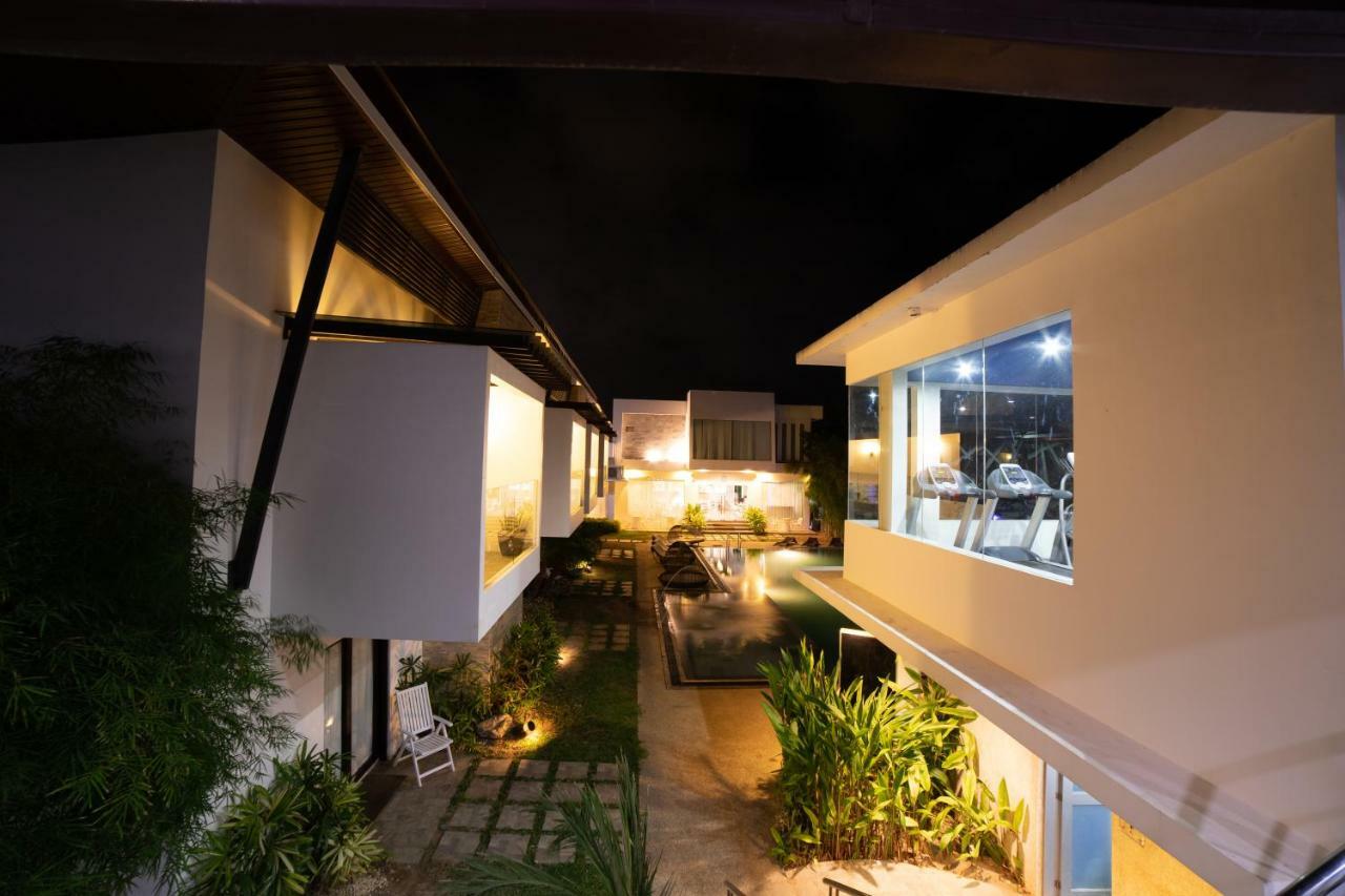 One Manalo Place Puerto Princesa Dış mekan fotoğraf